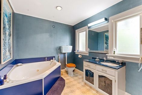 Photo of property in 70 Wharfe Street, South Hill, Oamaru, 9400