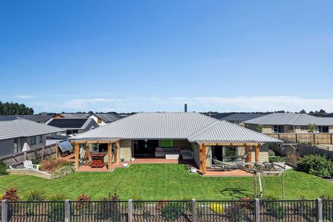 Photo of property in 6 Hunter Lane, Amberley, 7410