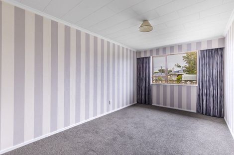 Photo of property in 8 Myers Street, Waikiwi, Invercargill, 9810