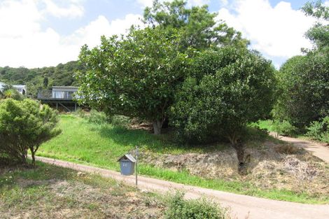 Photo of property in 15 Erua Road, Ostend, Waiheke Island, 1081