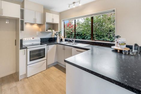 Photo of property in 2/5 Askew Place, Farm Cove, Auckland, 2012