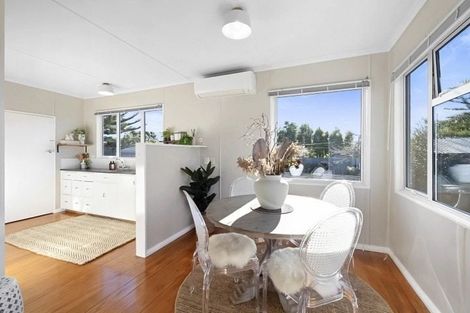 Photo of property in 88 Govett Avenue, Frankleigh Park, New Plymouth, 4310