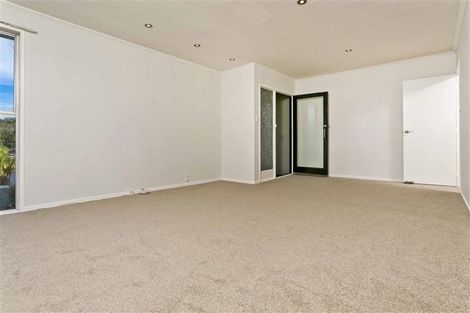 Photo of property in 1/115 Canongate Street, Birkdale, Auckland, 0626