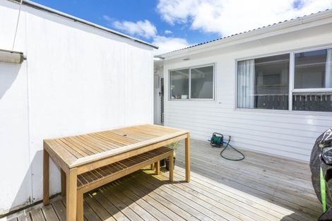 Photo of property in 19a Gemstone Drive, Birchville, Upper Hutt, 5018