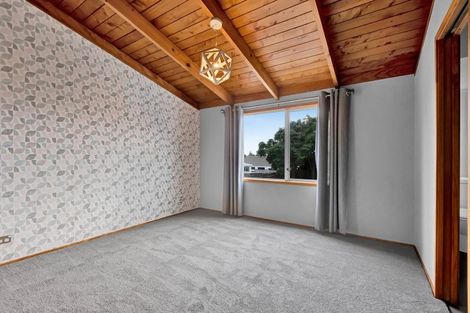 Photo of property in 17 Villa Place, Bell Block, New Plymouth, 4312