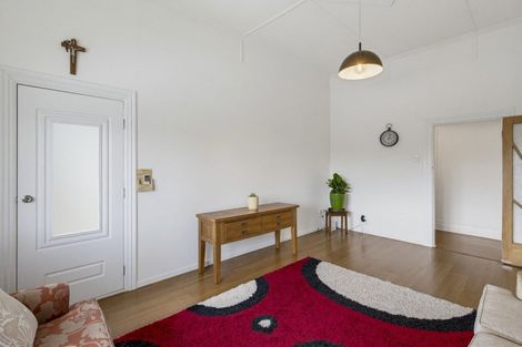 Photo of property in 55 Mako Mako Road, Levin, 5510