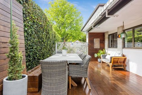 Photo of property in 11 Muritai Crescent, Havelock North, 4130