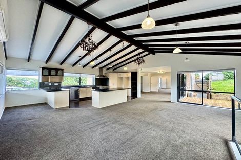 Photo of property in 25 Chieftain Rise, Goodwood Heights, Auckland, 2105