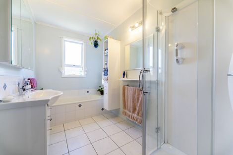 Photo of property in 5a Ettrick Street, Oamaru North, Oamaru, 9400