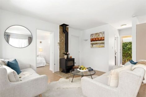 Photo of property in 1/2 Tristram Avenue, Forrest Hill, Auckland, 0620