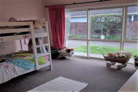 Photo of property in 10 Radbrook Street, Avonhead, Christchurch, 8042