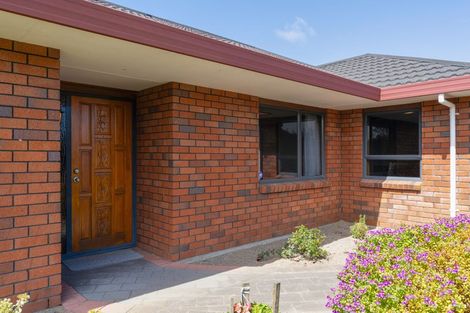 Photo of property in 74 Cedar Drive, Paraparaumu Beach, Paraparaumu, 5032