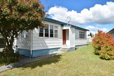 Photo of property in 18 Hopkins Road, Twizel, 7901