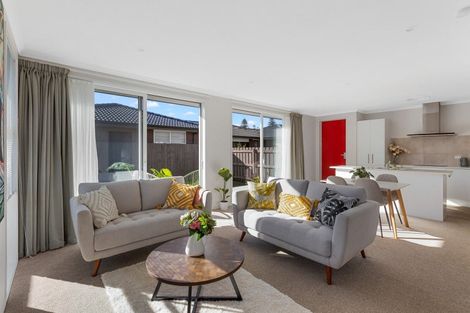 Photo of property in 28a Elizabeth Street, Orewa, 0931