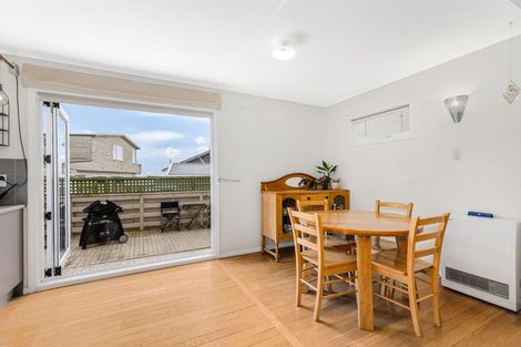 Photo of property in 82 Muritai Road, Eastbourne, Lower Hutt, 5013