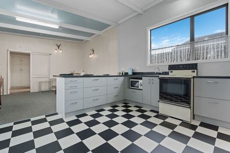 Photo of property in 24 Freyberg Street, Saint Kilda, Dunedin, 9012