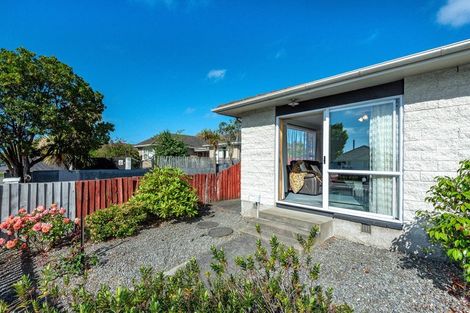 Photo of property in 1/138 Wainoni Road, Avondale, Christchurch, 8061