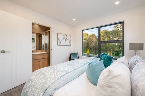 Photo of property in 50a Sherwood Avenue, Te Atatu South, Auckland, 0610