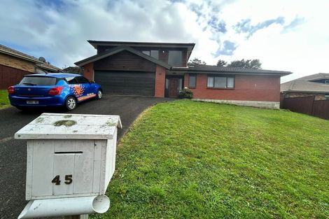 Photo of property in 45 Helleur Road, Massey, Auckland, 0614