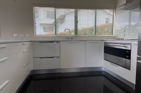 Photo of property in 1/17 Hart Road, Hauraki, Auckland, 0622