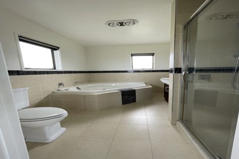 Photo of property in 463 Beach Road, Murrays Bay, Auckland, 0630