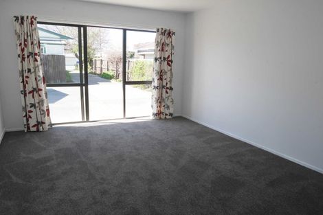 Photo of property in 2/181 Wairakei Road, Bryndwr, Christchurch, 8053