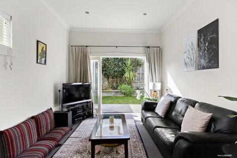 Photo of property in 99a Freyberg Street, Lyall Bay, Wellington, 6022