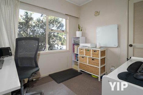 Photo of property in 81 Helston Road, Paparangi, Wellington, 6037