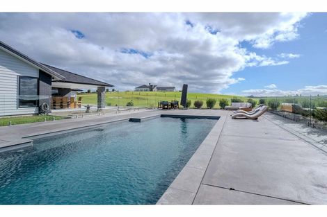 Photo of property in 1 Fernbird Grove, Kerikeri, 0294