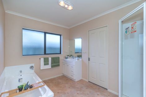 Photo of property in 61a Salisbury Street, Levin, 5510