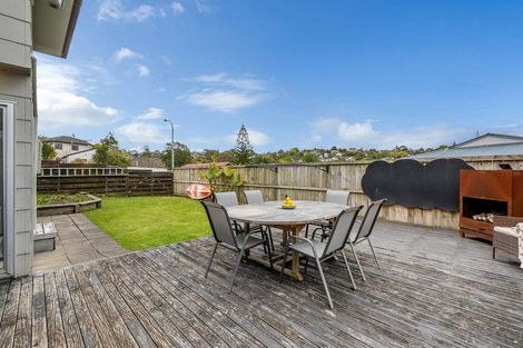 Photo of property in 1/57 Nor'east Drive, Torbay, Auckland, 0632