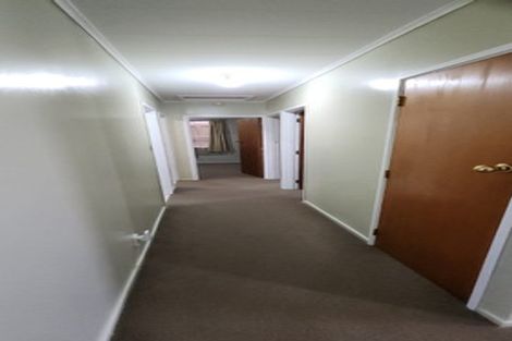 Photo of property in 5 Ennis Avenue, Pakuranga Heights, Auckland, 2010