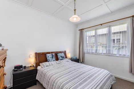 Photo of property in 12 Admiral Beatty Avenue, Mount Roskill, Auckland, 1041