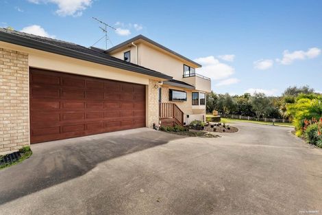 Photo of property in 16 Sunny Crescent, Huapai, Kumeu, 0810