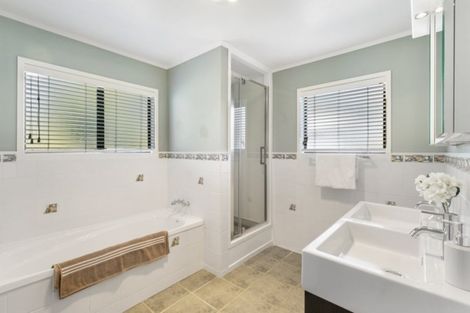 Photo of property in 39 Takapu Street, Henderson, Auckland, 0612