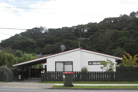 Photo of property in 27 Ruahine Street, Paraparaumu, 5032