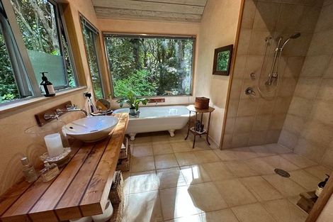 Photo of property in 23b Kakariki Grove, Waikanae, 5036