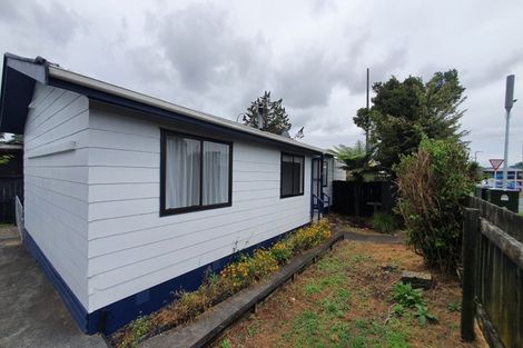 Photo of property in 488 Swanson Road, Ranui, Auckland, 0612