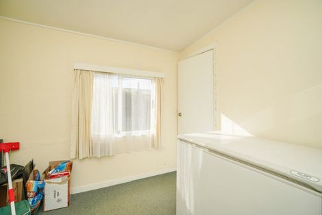 Photo of property in 46 Largs Street, Wallacetown, 9816