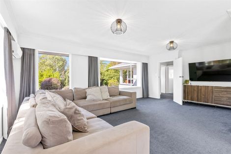Photo of property in 7 Pinehurst Crescent, Russley, Christchurch, 8042