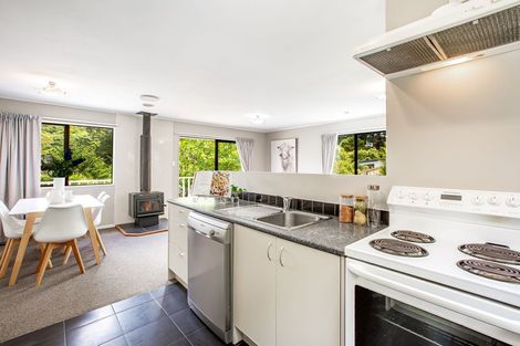 Photo of property in 25 Postgate Drive, Whitby, Porirua, 5024