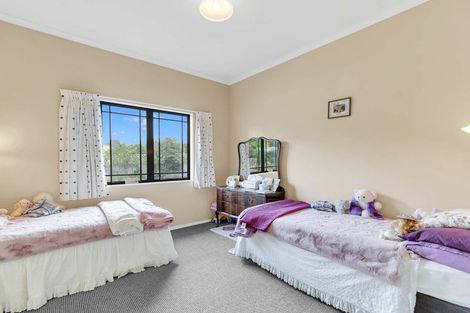 Photo of property in 20 Paraekaretu Street, Hunterville, 4730