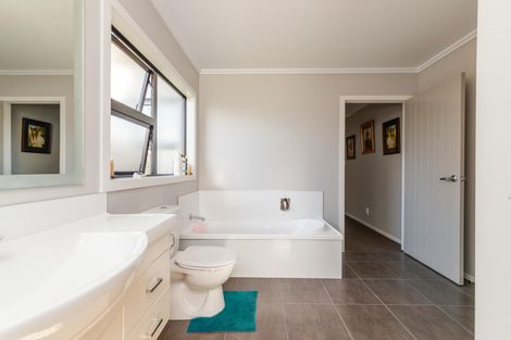 Photo of property in 1 Angelina Way, Kelvin Grove, Palmerston North, 4414