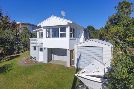 Photo of property in 27 Sergeant Road, Awhitu, Waiuku, 2684