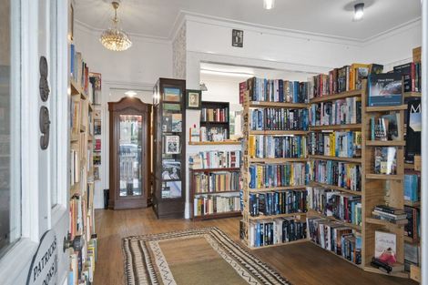 Photo of property in 89 Bridge Street, Bulls, 4818