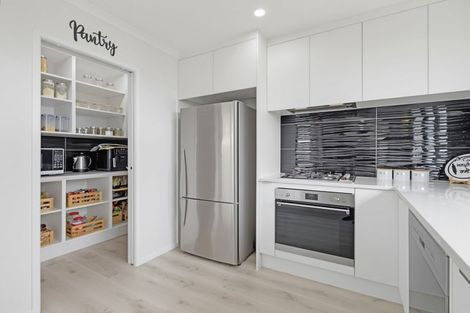 Photo of property in 29 Calder Crescent, Pokeno, 2402