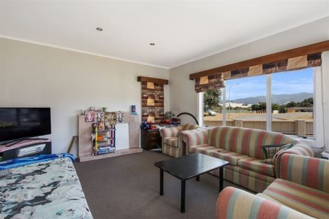 Photo of property in 24 Clive Road, Katikati, 3129