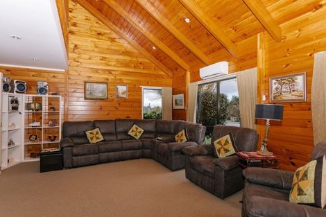 Photo of property in 24 Ruahine Street, Dannevirke, 4930