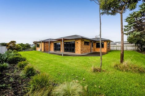 Photo of property in 37 Dillon Drive, Bell Block, New Plymouth, 4312