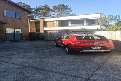 Photo of property in 11 Wyon Way, Flat Bush, Auckland, 2016